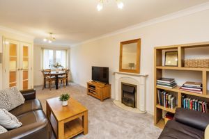 LIVING ROOM- click for photo gallery